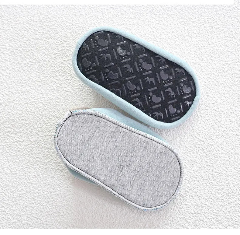 Chaussures d'eau pour bébé, motif animal de dessin animé coloré, pour piscine, plage, enfants, natation, surf, sport, baskets, chaussettes antidérapantes pour intérieur et extérieur