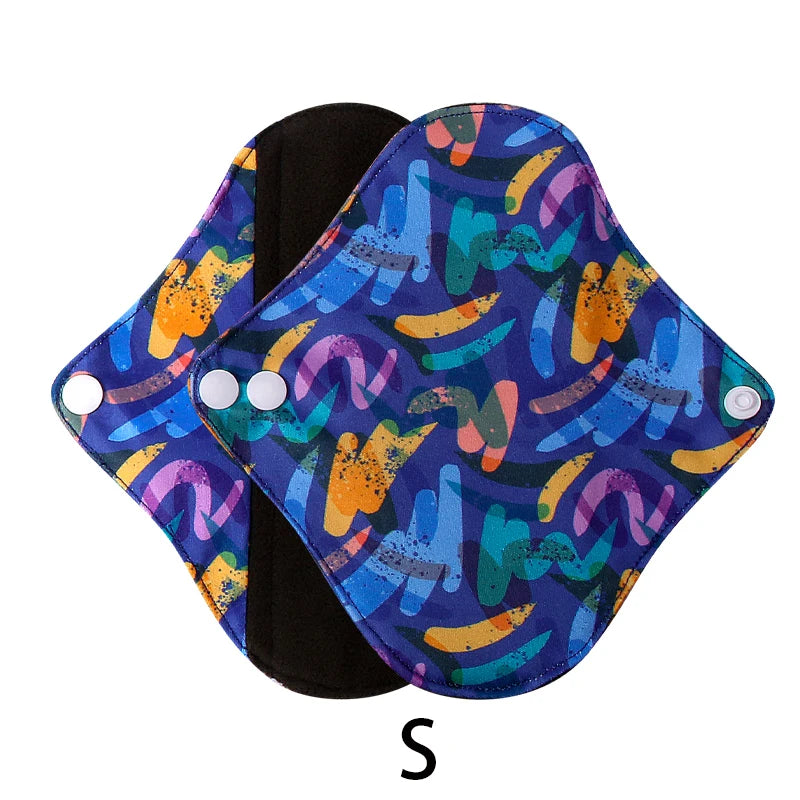 Serviettes hygiéniques en tissu, taille 18 x 18 cm, protège-slips lavables et réutilisables, avec intérieur en charbon de bambou