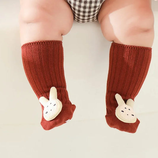 Chaussettes bébé, jolies chaussettes de dessin animé pour enfants, antidérapantes, pour filles et garçons, chaussettes de sol pour tout-petits, printemps-automne, mignonnes, accessoires pour nouveau-nés