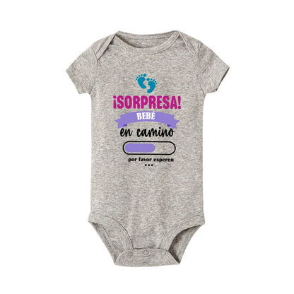 Combinaison bébé surprise en route, veuillez patienter, imprimée, vêtements d'annonce de grossesse, body à manches courtes pour nouveau-né
