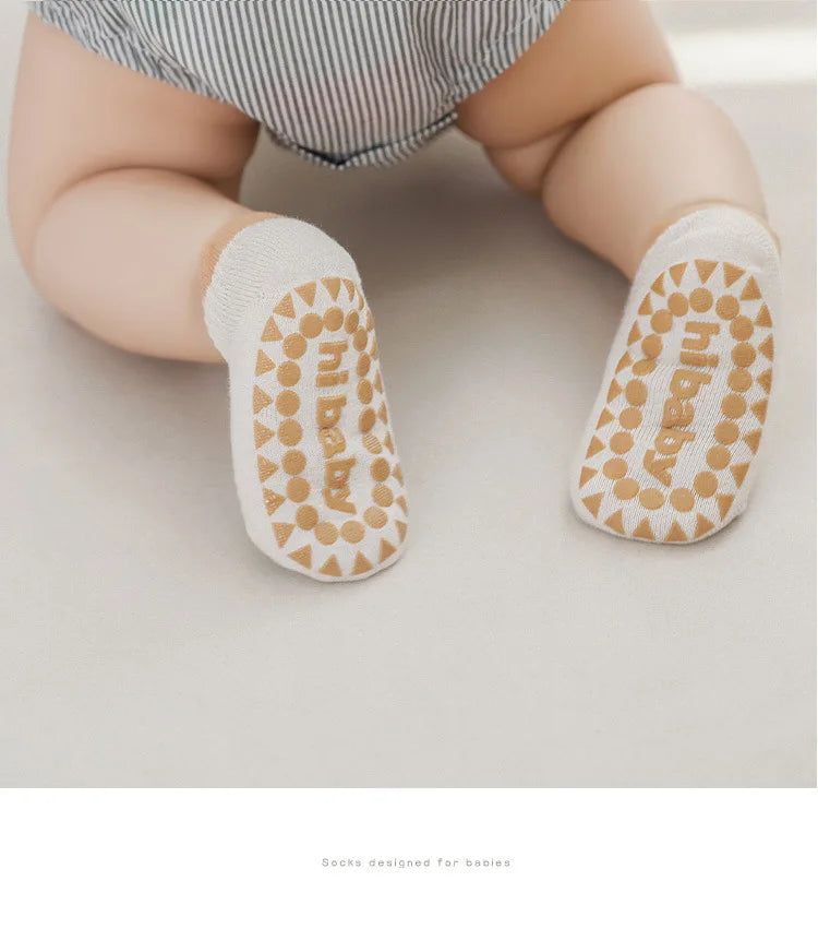 Lot de 3 paires de chaussettes d'été pour bébé, couleur unie, antidérapantes, en silicone, en maille respirante, fines, pour l'intérieur