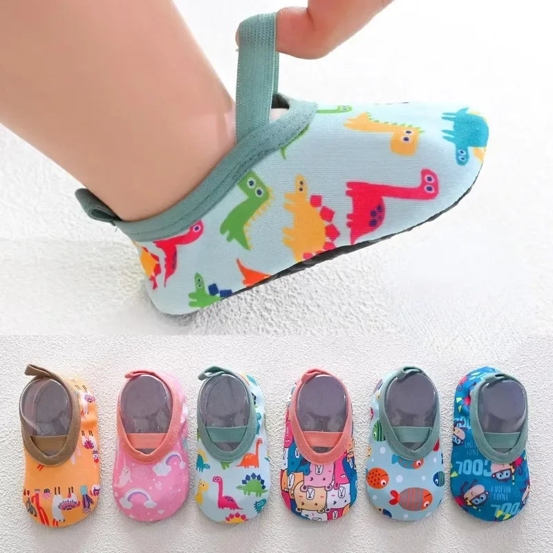 Chaussures d'eau pour bébé, motif animal de dessin animé coloré, pour piscine, plage, enfants, natation, surf, sport, baskets, chaussettes antidérapantes pour intérieur et extérieur