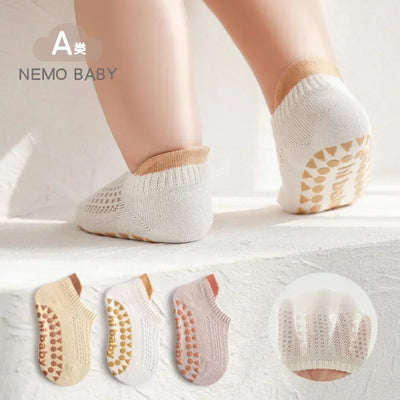 Lot de 3 paires de chaussettes d'été pour bébé, couleur unie, antidérapantes, en silicone, en maille respirante, fines, pour l'intérieur