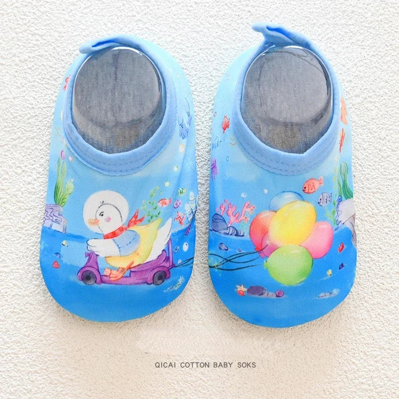 Chaussures d'eau pour bébé, motif animal de dessin animé coloré, pour piscine, plage, enfants, natation, surf, sport, baskets, chaussettes antidérapantes pour intérieur et extérieur