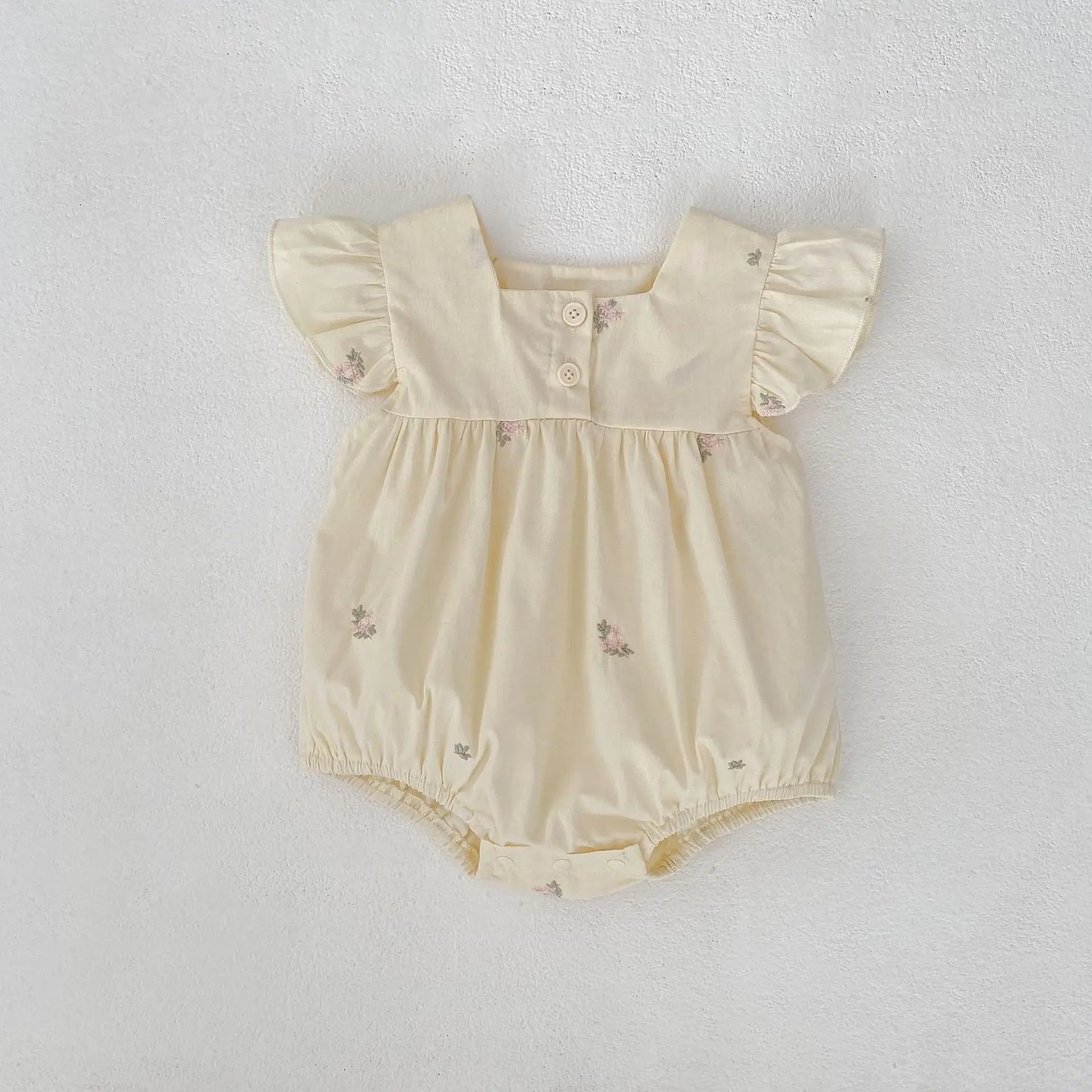 Barboteuse d'été pour bébé fille, manches volantées, vêtements en dentelle douce, barboteuse pour nouveau-né, combinaison pour fille, fleurs brodées, barboteuse pour bébé