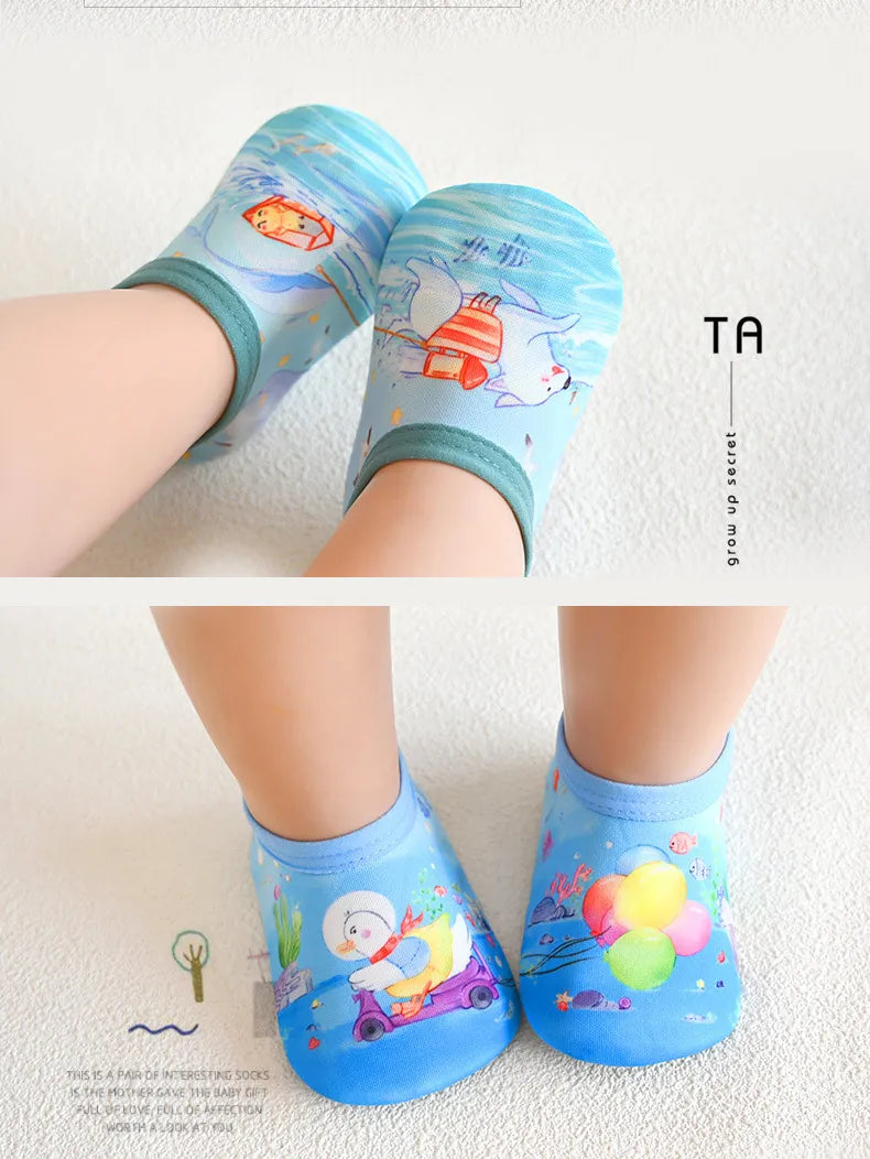 Chaussures d'eau pour bébé, motif animal de dessin animé coloré, pour piscine, plage, enfants, natation, surf, sport, baskets, chaussettes antidérapantes pour intérieur et extérieur