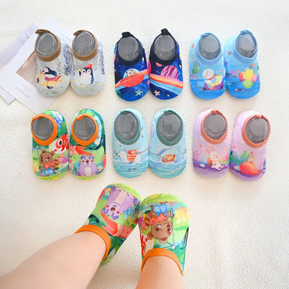 Chaussures d'eau pour bébé, motif animal de dessin animé coloré, pour piscine, plage, enfants, natation, surf, sport, baskets, chaussettes antidérapantes pour intérieur et extérieur