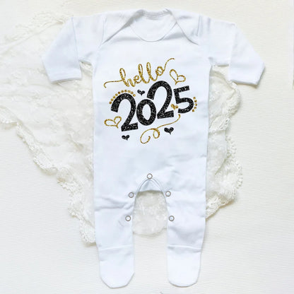 Combinaison de nuit imprimée Hello 2025 pour bébé, barboteuse, bonne année, nouveau-né, combinaison, pieds pour bébé, body à manches longues