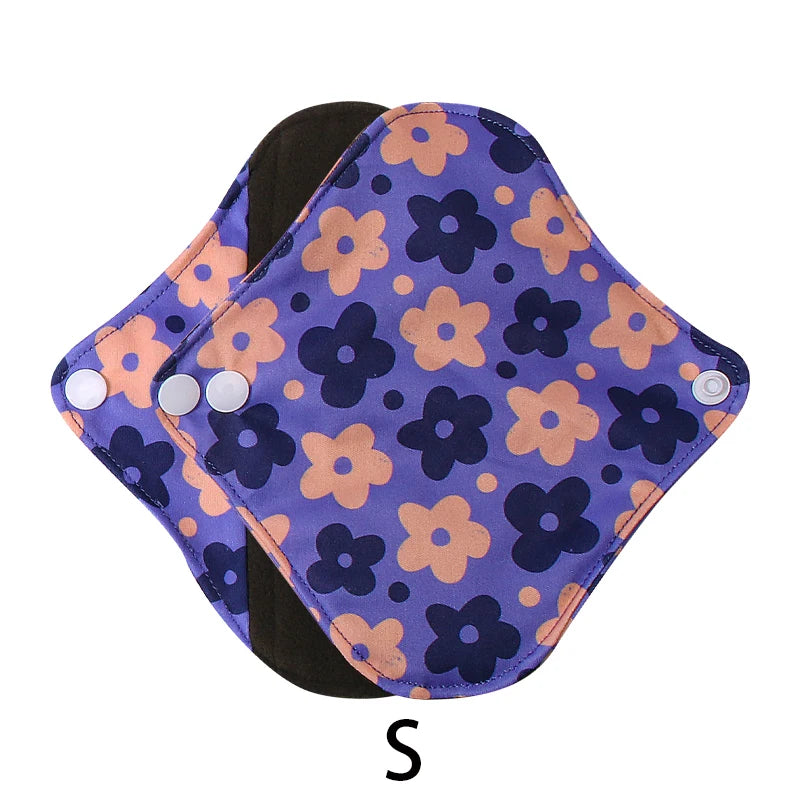Serviettes hygiéniques en tissu, taille 18 x 18 cm, protège-slips lavables et réutilisables, avec intérieur en charbon de bambou