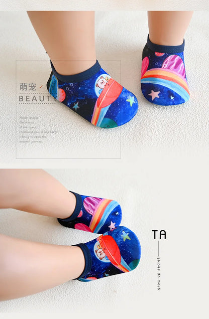 Chaussures d'eau pour bébé, motif animal de dessin animé coloré, pour piscine, plage, enfants, natation, surf, sport, baskets, chaussettes antidérapantes pour intérieur et extérieur