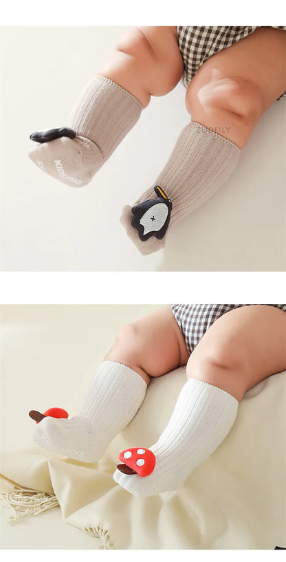 Chaussettes bébé, jolies chaussettes de dessin animé pour enfants, antidérapantes, pour filles et garçons, chaussettes de sol pour tout-petits, printemps-automne, mignonnes, accessoires pour nouveau-nés