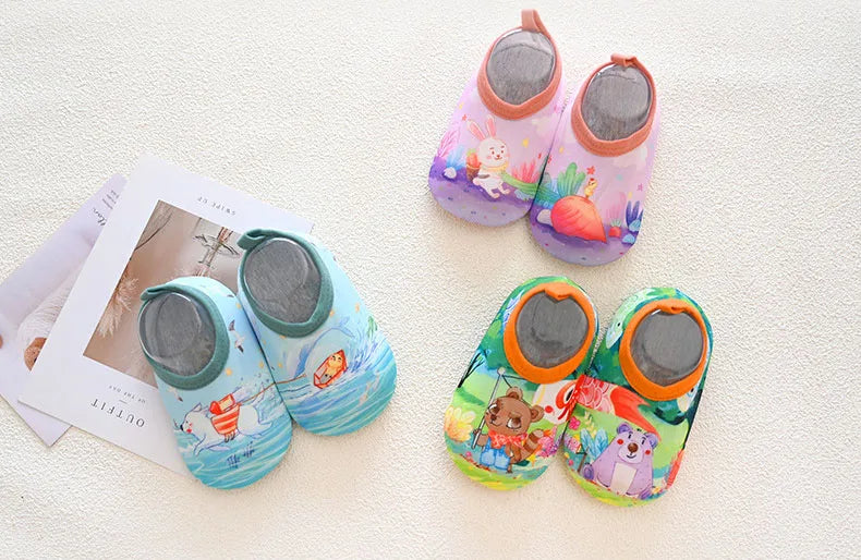 Chaussures d'eau pour bébé, motif animal de dessin animé coloré, pour piscine, plage, enfants, natation, surf, sport, baskets, chaussettes antidérapantes pour intérieur et extérieur