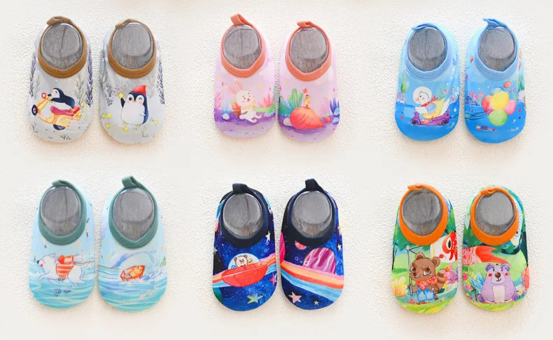 Chaussures d'eau pour bébé, motif animal de dessin animé coloré, pour piscine, plage, enfants, natation, surf, sport, baskets, chaussettes antidérapantes pour intérieur et extérieur
