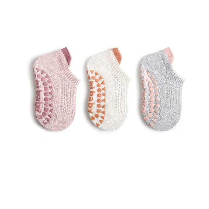 Lot de 3 paires de chaussettes d'été pour bébé, couleur unie, antidérapantes, en silicone, en maille respirante, fines, pour l'intérieur